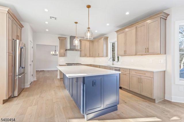 20 Furnace Rd, Chester Twp., NJ 07930