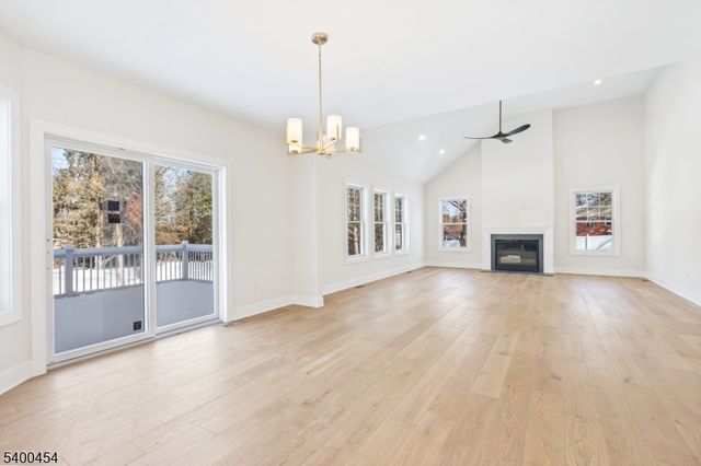 20 Furnace Rd, Chester Twp., NJ 07930