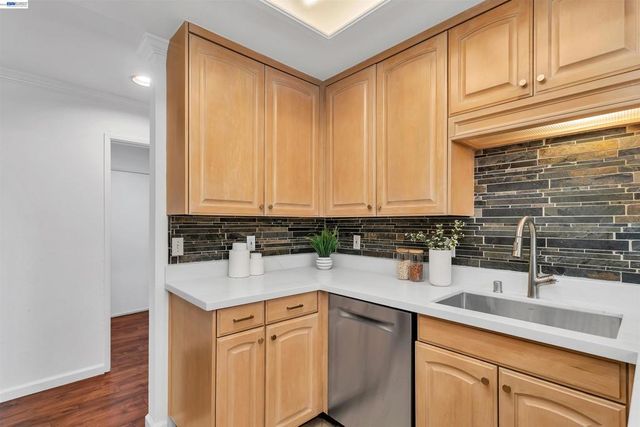 536 Shorebird Cir 5102, Redwood City, CA 94065