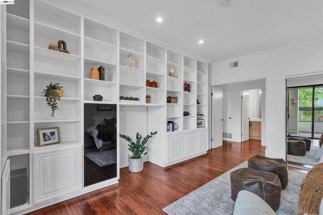 536 Shorebird Cir 5102, Redwood City, CA 94065