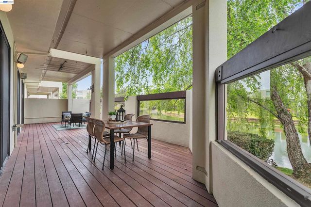 536 Shorebird Cir 5102, Redwood City, CA 94065