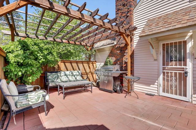 2609 S Lincoln St, Spokane, WA 99203