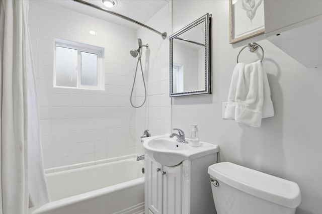 2609 S Lincoln St, Spokane, WA 99203