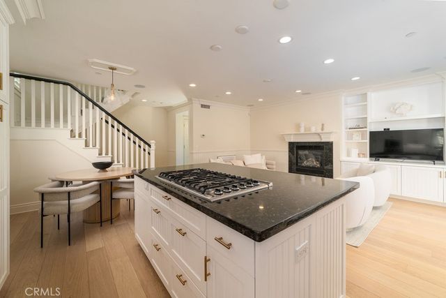 3731 4th Avenue, Corona Del Mar, CA 92625