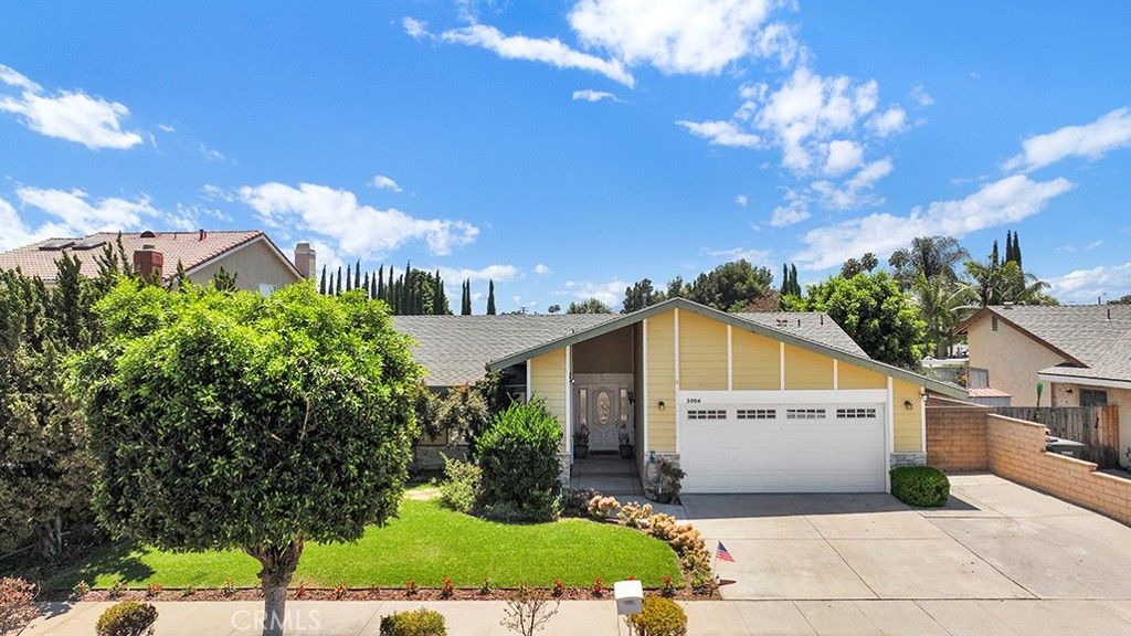 Image 4 of property listing at 3004 N Rippling Creek, Orange, CA 92865