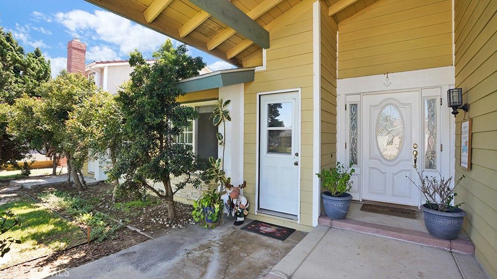 Image 42 of property listing at 3004 N Rippling Creek, Orange, CA 92865