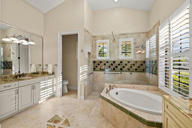 540 FORE DRIVE, Bradenton, FL 34208