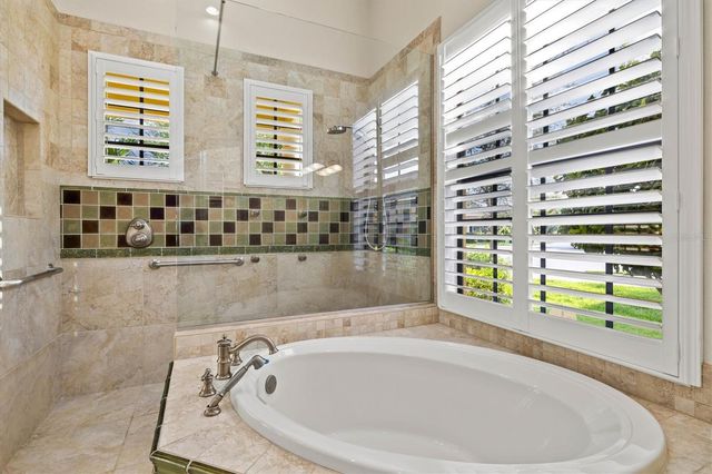 540 FORE DRIVE, Bradenton, FL 34208