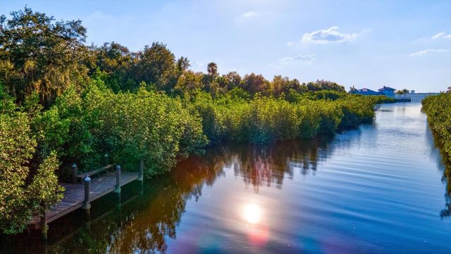 540 FORE DRIVE, Bradenton, FL 34208