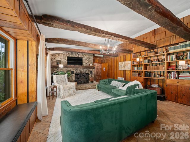 1617 California Creek Road, Mars Hill, NC 28754