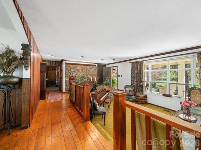 1617 California Creek Road, Mars Hill, NC 28754