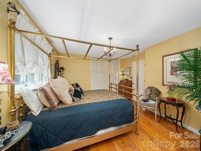 1617 California Creek Road, Mars Hill, NC 28754