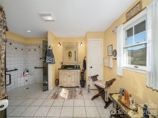 1617 California Creek Road, Mars Hill, NC 28754