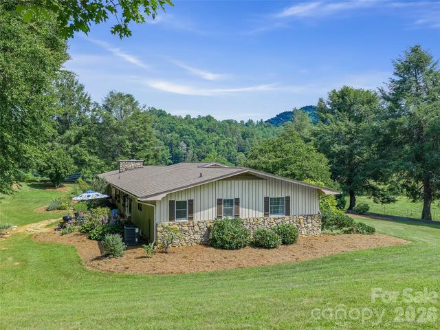 1617 California Creek Road, Mars Hill, NC 28754