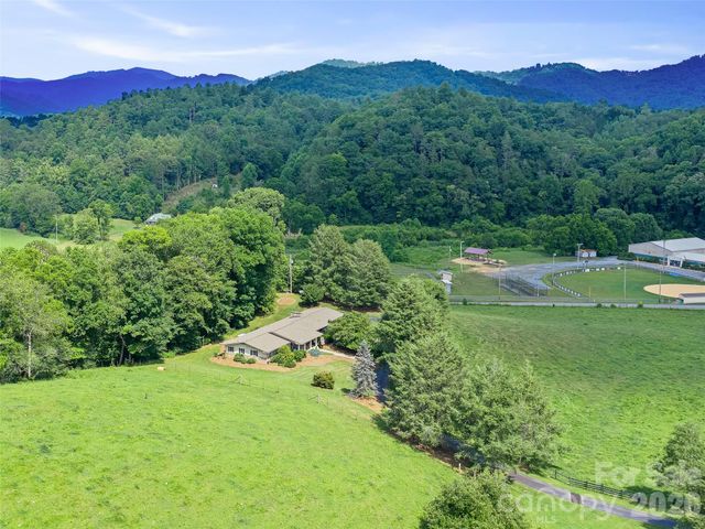 1617 California Creek Road, Mars Hill, NC 28754