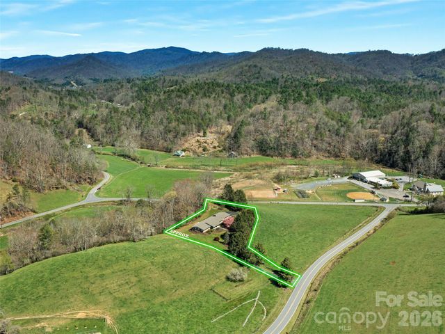 1617 California Creek Road, Mars Hill, NC 28754