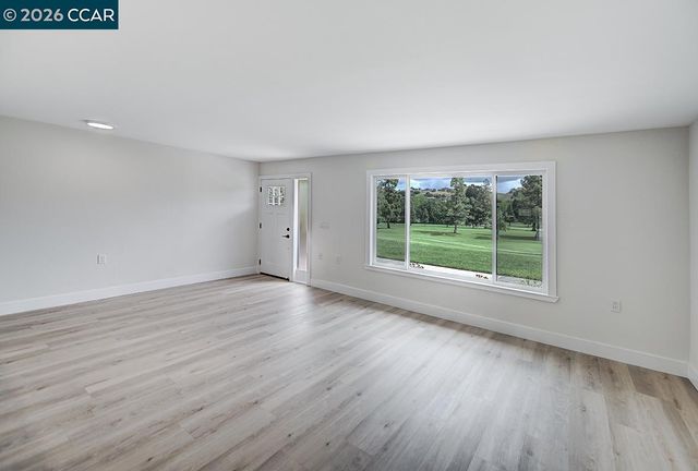 2324 Tice Creek Dr 3, Walnut Creek, CA 94595