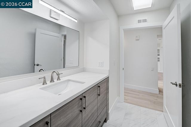 2324 Tice Creek Dr 3, Walnut Creek, CA 94595