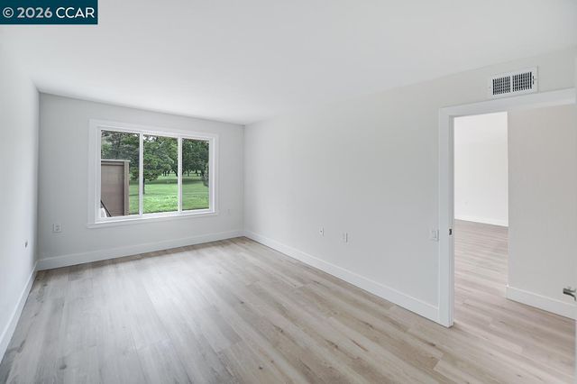 2324 Tice Creek Dr 3, Walnut Creek, CA 94595