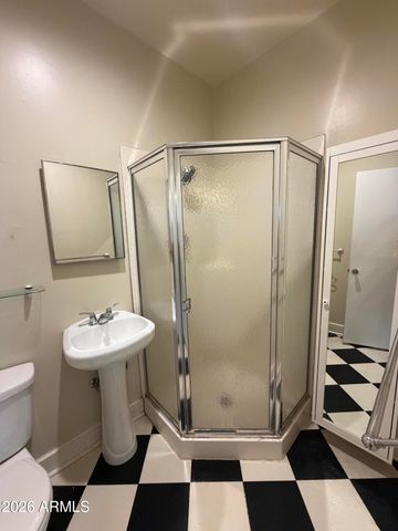 902 E Palm Lane Apt 8, Phoenix, AZ 85006