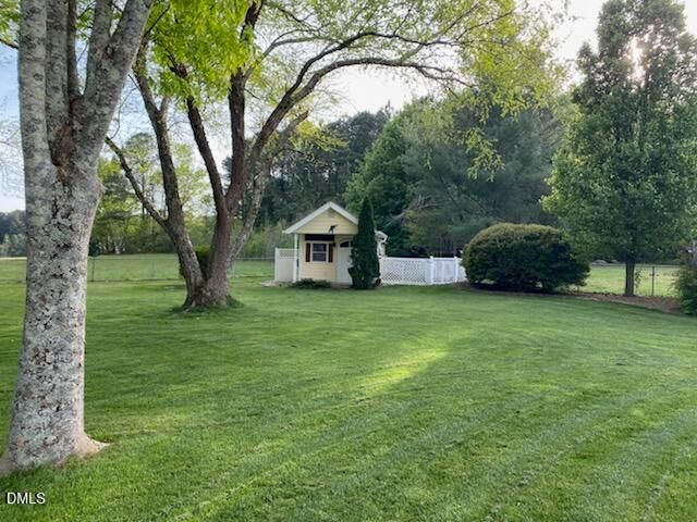 2020 Queen Charlotte Place, Raleigh, NC 27610