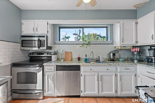 95 Park Avenue 14, Danbury, CT 06810