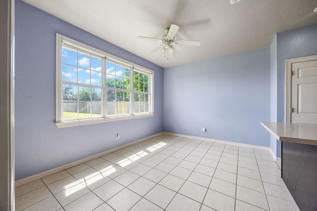 725 S Primrose Road, Lowell, AR 72745