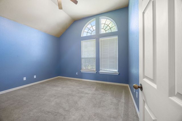 725 S Primrose Road, Lowell, AR 72745