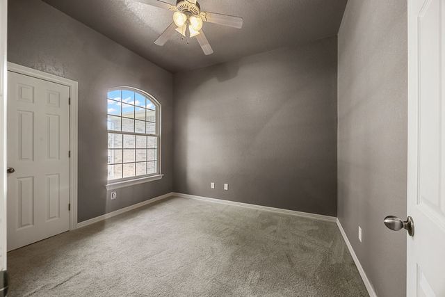 725 S Primrose Road, Lowell, AR 72745