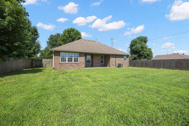 725 S Primrose Road, Lowell, AR 72745