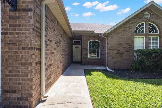 725 S Primrose Road, Lowell, AR 72745