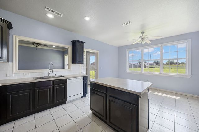 725 S Primrose Road, Lowell, AR 72745