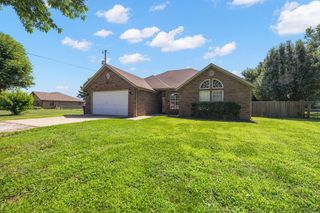 725 S Primrose Road, Lowell, AR 72745