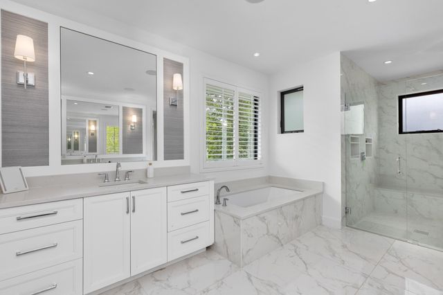 2400 NE 27th Avenue, Fort Lauderdale, FL 33305
