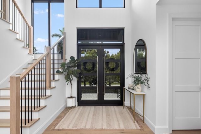 2400 NE 27th Avenue, Fort Lauderdale, FL 33305