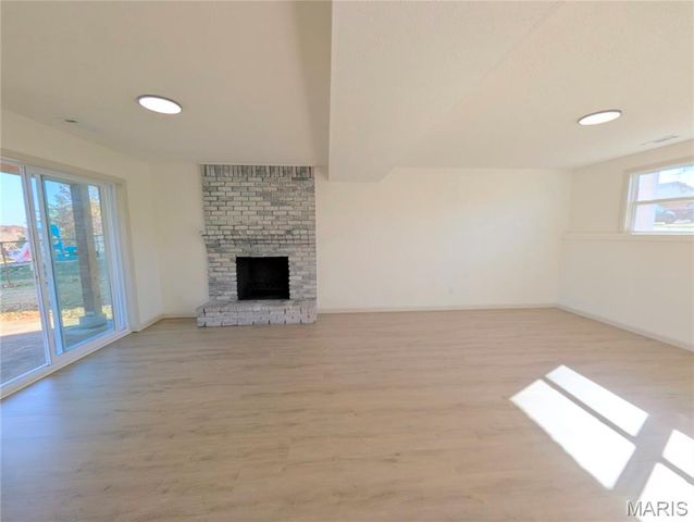 2865 Gatling Drive, Oakville, MO 63129