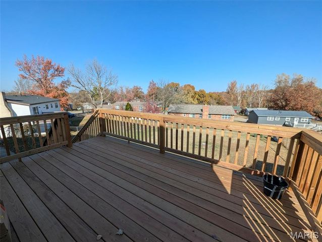 2865 Gatling Drive, Oakville, MO 63129