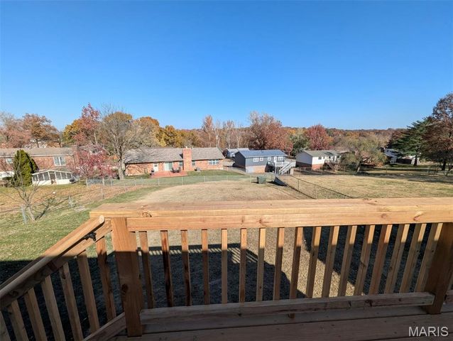 2865 Gatling Drive, Oakville, MO 63129