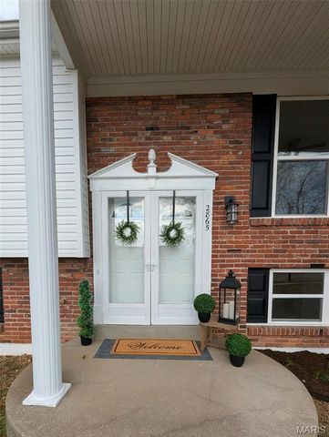 2865 Gatling Drive, Oakville, MO 63129