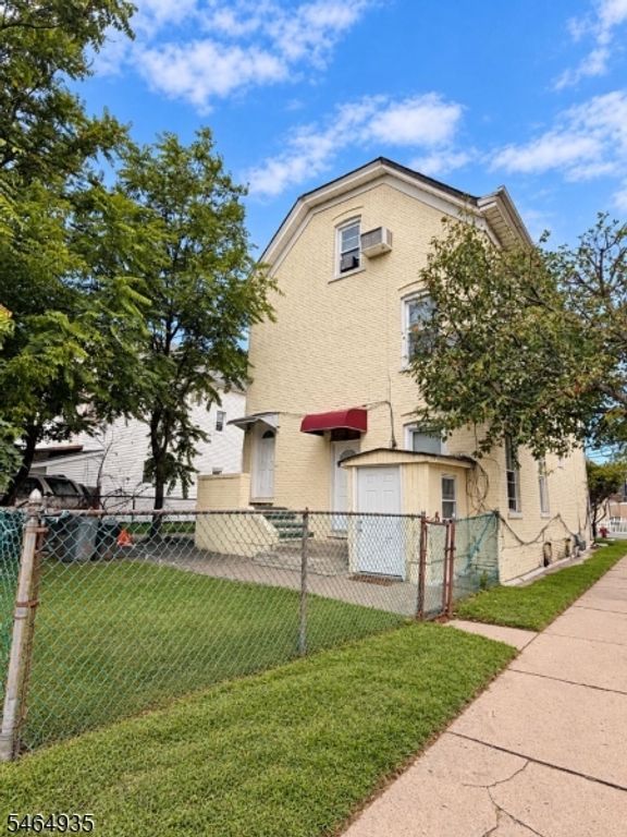 94 22Nd Ave, Paterson City, NJ 07513 — photo 4