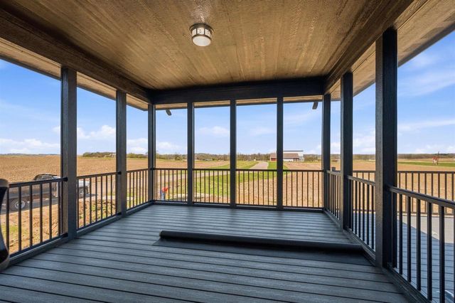 5836 Golden Guernsey Court, Waunakee, WI 53597