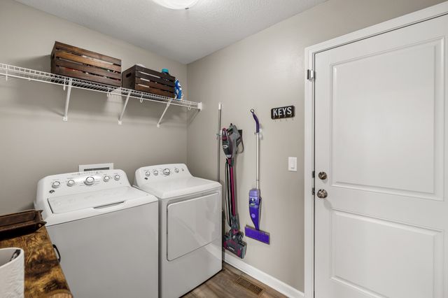 1924 17th Street SE, Altoona, IA 50009