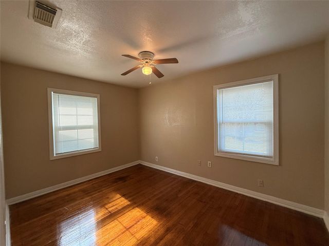 1401 Pugh Drive, Galena Park, TX 77547