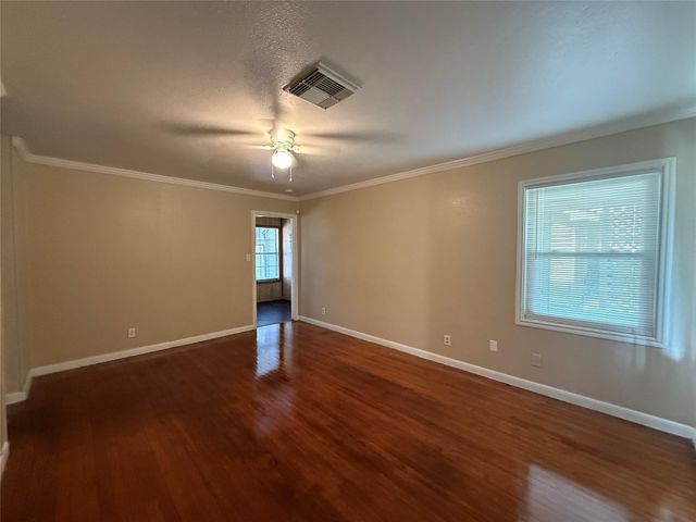 1401 Pugh Drive, Galena Park, TX 77547