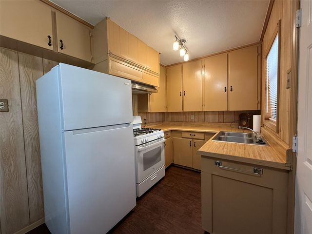 1401 Pugh Drive, Galena Park, TX 77547