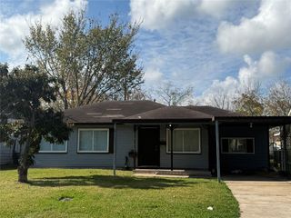 1401 Pugh Drive, Galena Park, TX 77547