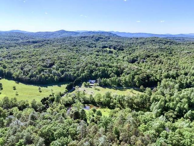 441 Foxfire Road, Blairsville, GA 30512