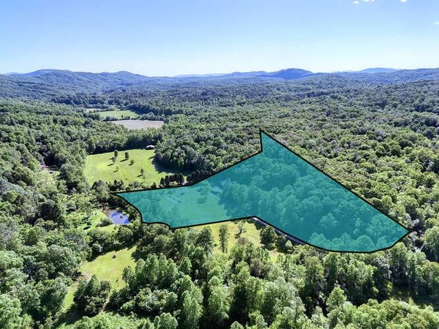 441 Foxfire Road, Blairsville, GA 30512