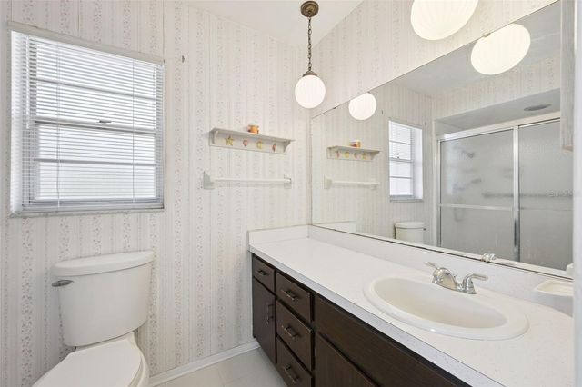 608 WAVECREST DRIVE, Orlando, FL 32807