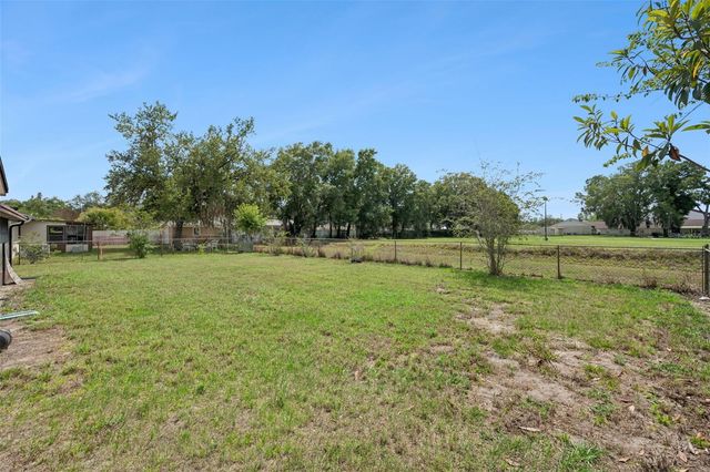 608 WAVECREST DRIVE, Orlando, FL 32807